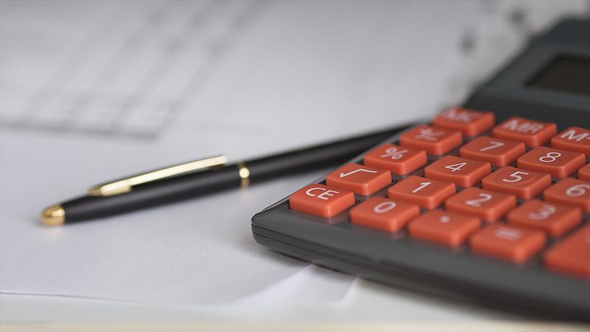 Devlete kesinleşmiş 5 milyon lira ve üzerinde vergi borcu ve