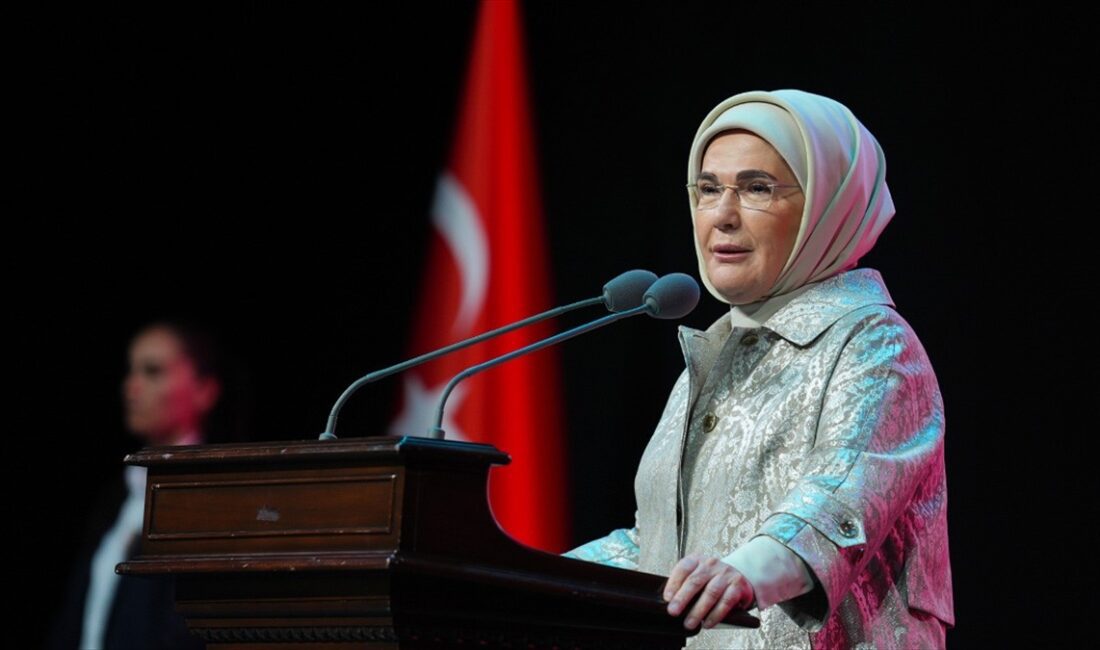 Cumhurbaşkanı Recep Tayyip Erdoğan'ın eşi Emine Erdoğan, Beştepe Millet Kongre