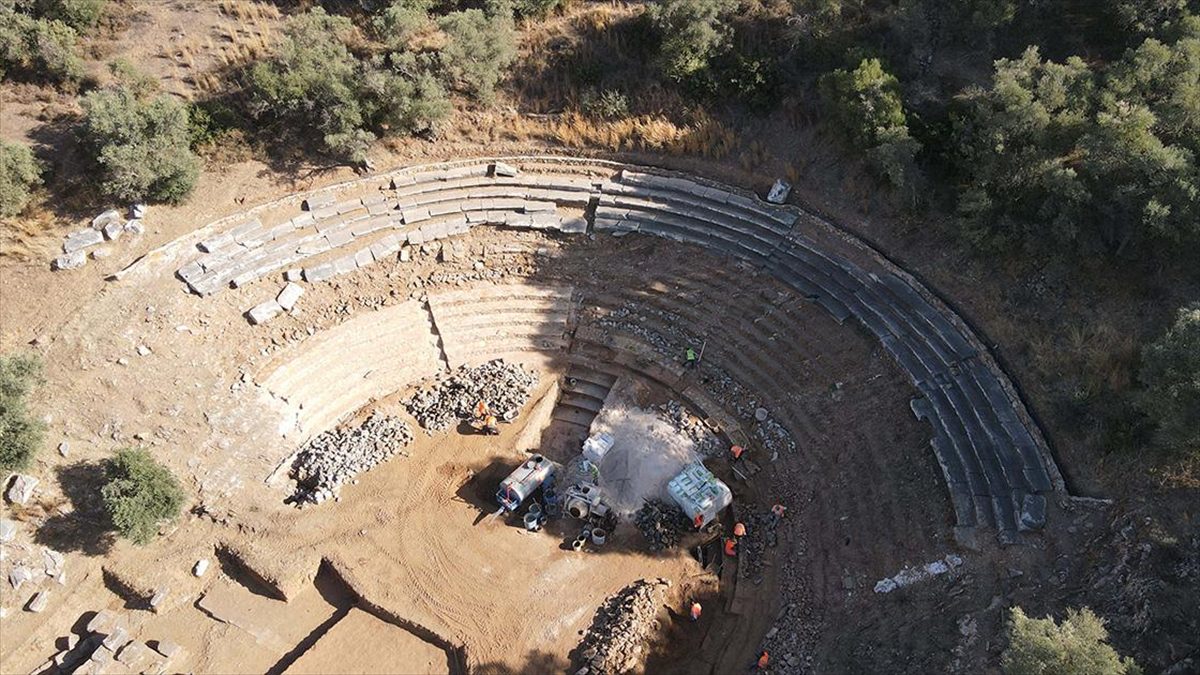 Muğla'nın Milas ilçesinde, Zeus Lepsynos Tapınağı'nın da bulunduğu Euromos Antik