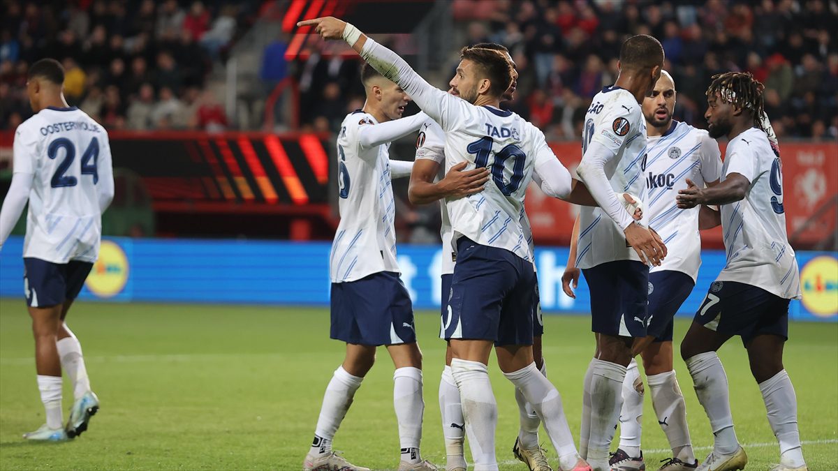 UEFA Avrupa Ligi'nin üçüncü haftasında yarın İngiltere'nin Manchester United ekibiyle