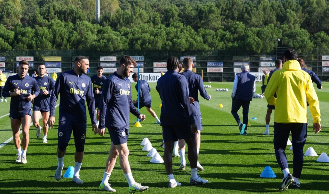 UEFA Avrupa Ligi üçüncü haftasında bugün İngiliz ekibi Manchester United'ı