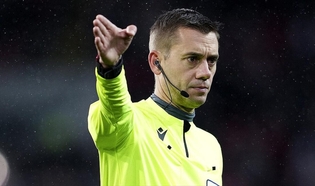 UEFA Avrupa Ligi'nin 3. haftasında Fenerbahçe'nin İngiltere'nin Manchester United takımını