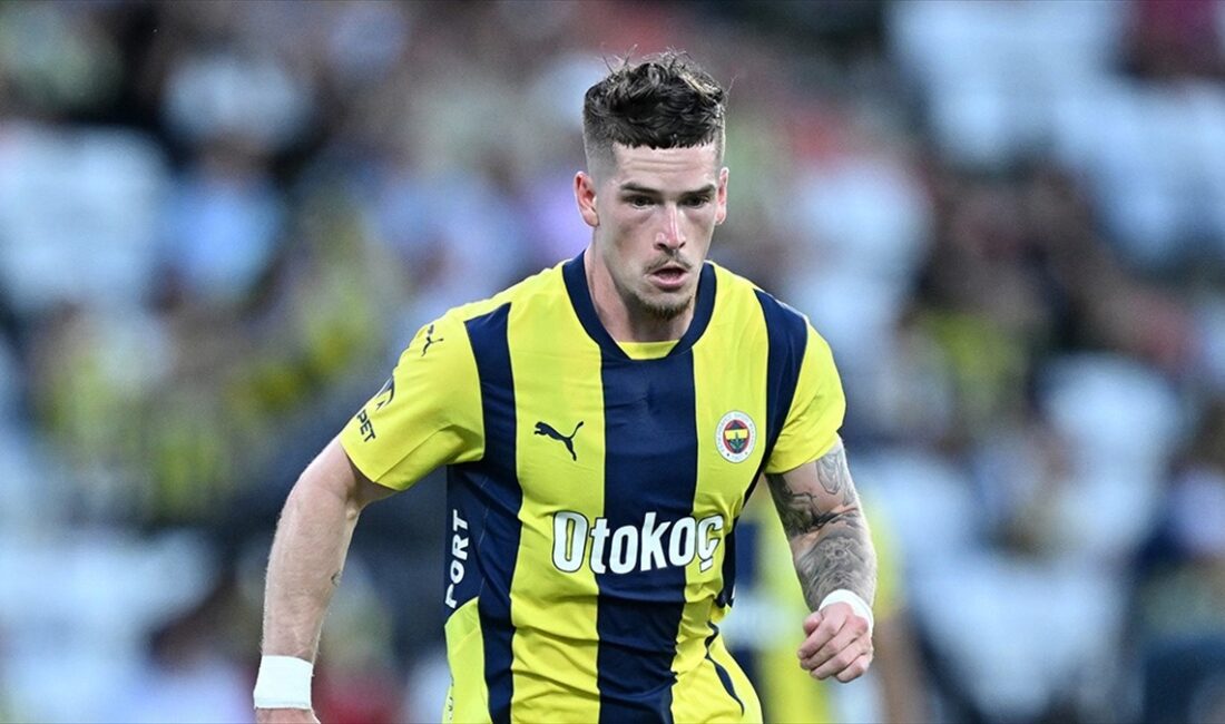 Fenerbahçe Kulübü, İngiliz kanat oyuncusu Ryan Kent'in sözleşmesini karşılıklı anlaşarak