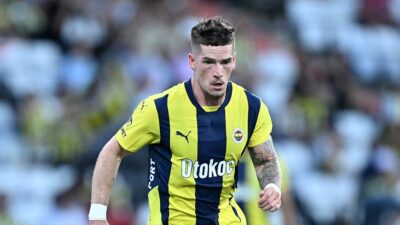 Fenerbahçe Kulübü, İngiliz kanat oyuncusu Ryan Kent'in sözleşmesini karşılıklı anlaşarak