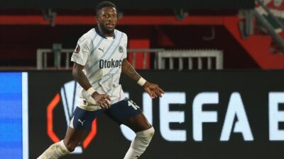 Fenerbahçe'nin Brezilyalı orta saha oyuncusu Fred Rodrigues, UEFA Avrupa Ligi'nde
