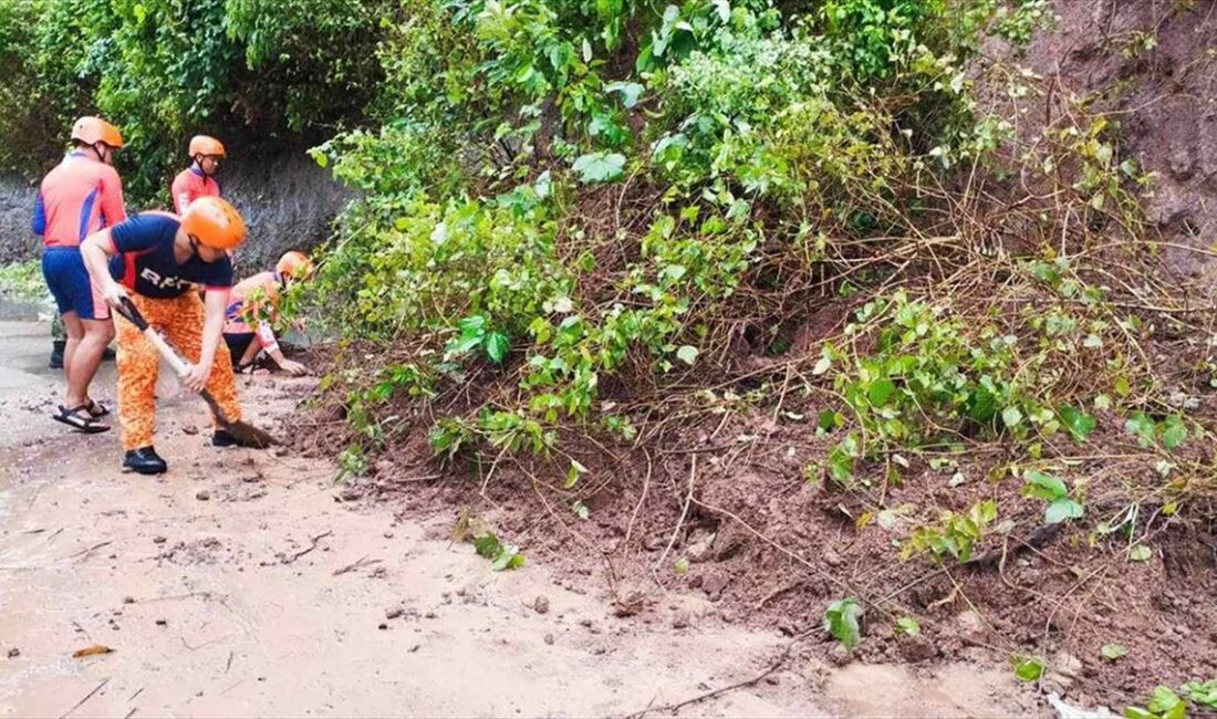 Filipinler'in kuzeydoğusunda etkili Trami Tropik Fırtınası'nın yol açtığı yağış, seller