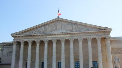 Fransa'da sol ve çevreci ittifak Yeni Halk Cephesinin (NFP), hükümete