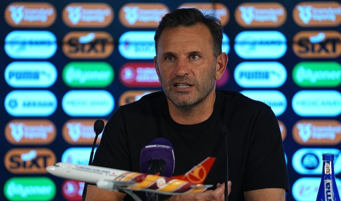 Galatasaray Teknik Direktörü Okan Buruk, Trendyol Süper Lig'in 10. haftasında