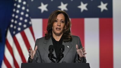 ABD Başkan Yardımcısı ve Demokrat Parti'nin başkan adayı Kamala Harris,