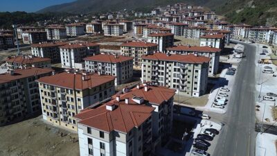 Hatay'ın merkez Antakya ilçesindeki Gülderen Mahallesi'nde Toplu Konut İdaresi Başkanlığınca