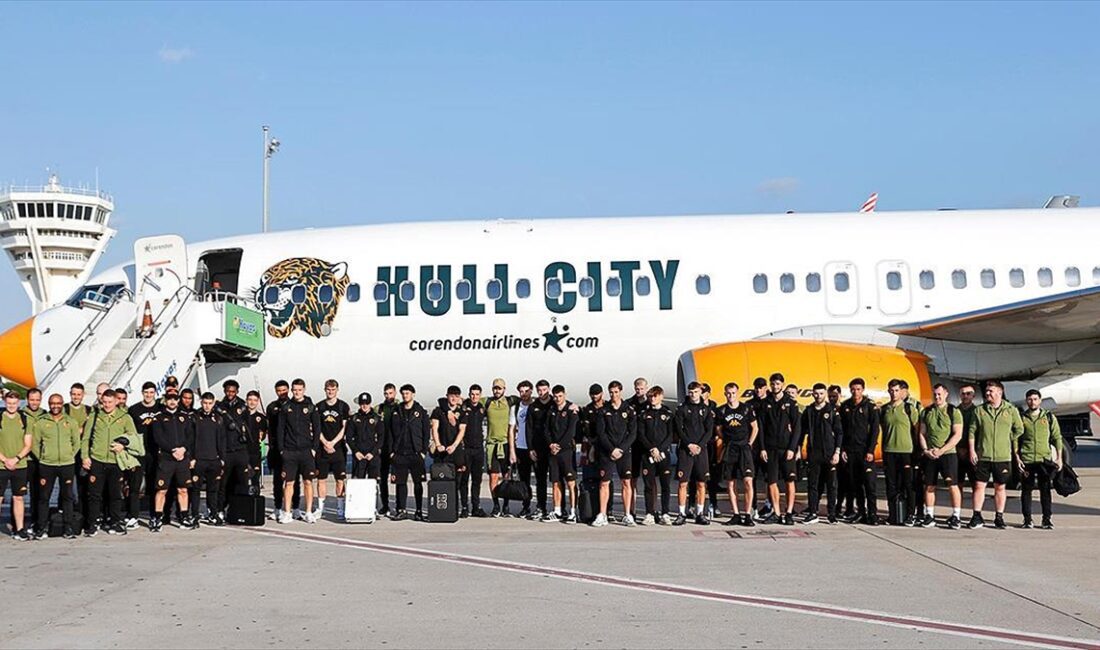 İngiltere Championship ekiplerinden Hull City, kamp yapmak için Antalya'ya geldi.