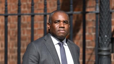 İngiltere Dışişleri Bakanı David Lammy, Çin'i ziyaretinde, Pekin yönetiminden Ukrayna'daki