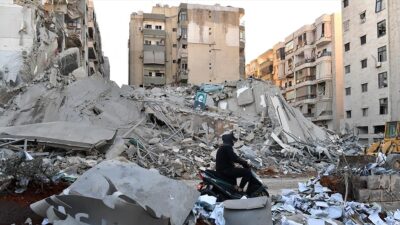 İsrail ordusunun, Lübnan'ın doğusundaki Baalbek'te bir eve düzenlediği saldırıda aynı