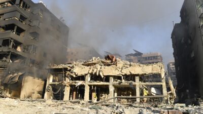 İsrail'in Lübnan'ın güneyindeki çeşitli bölgelere düzenlediği hava saldırılarında 21 kişi