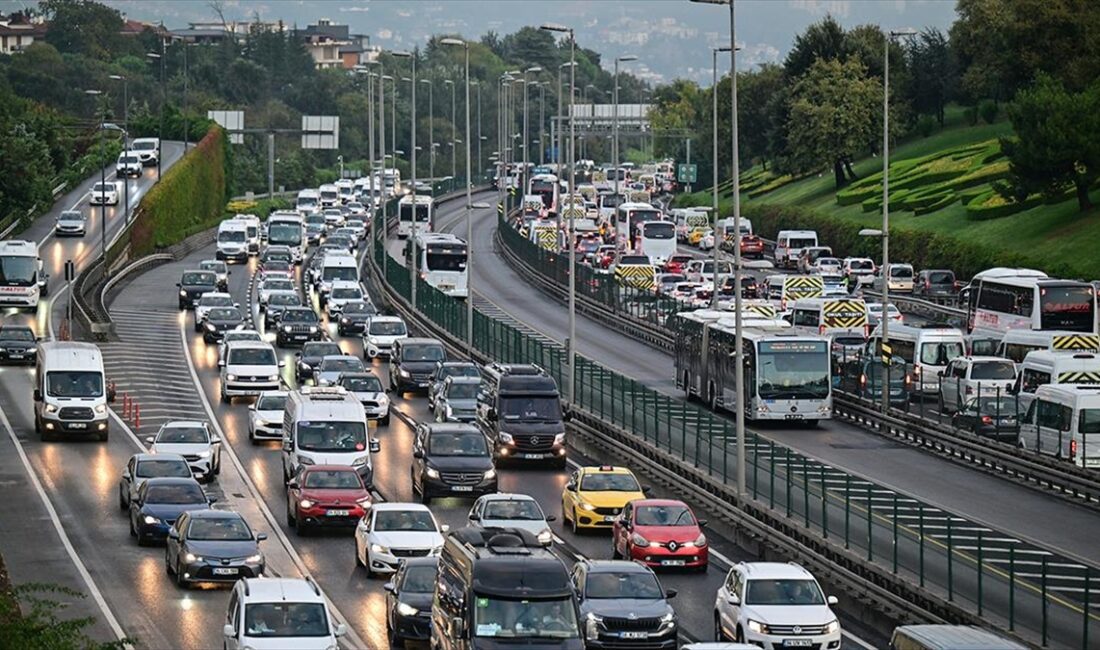 İSTANBUL (AA) – Sabah erken saatlerde başlayan okul mesaisi ve