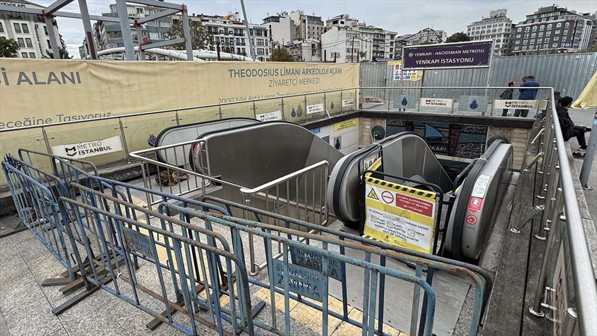 İstanbul'da bir türlü çözülemeyen raylı sistemlerdeki çalışmayan asansör, yürüyen merdiven