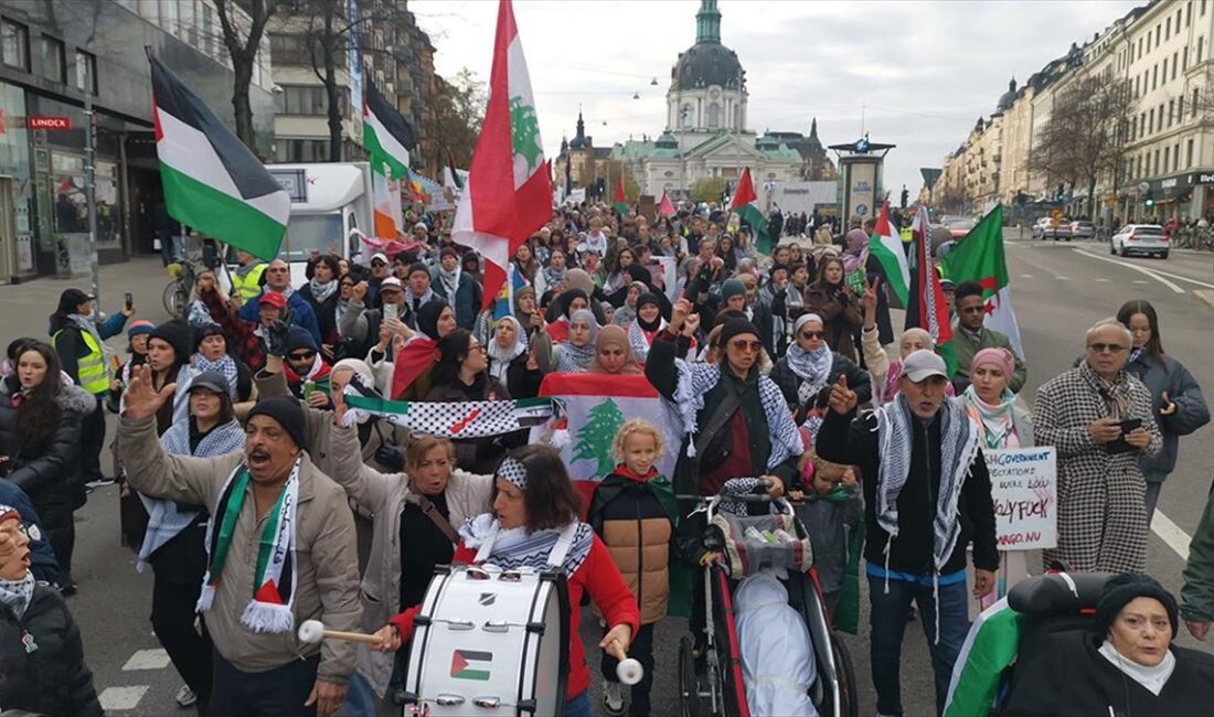 İsveç'in başkenti Stockholm'de binlerce eylemci, İsrail'in Gazze ve Lübnan'da devam