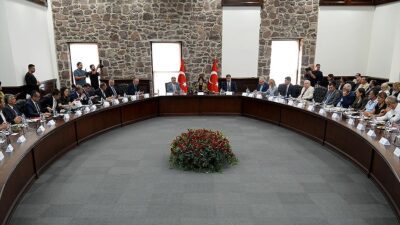 İzmir Körfezi Bilim Kurulunca hazırlanan 15 maddelik, İzmir Körfezi Acil