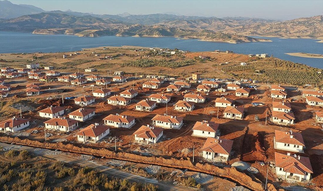 6 Şubat 2023'teki depremlerin merkez üssü Kahramanmaraş'ta yapımı tamamlanan 879