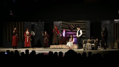 ANTALYA (AA) – Antalya'nın Kaş ilçesinde 12'nci "Yeşilköy Seyirlik Oyunlar