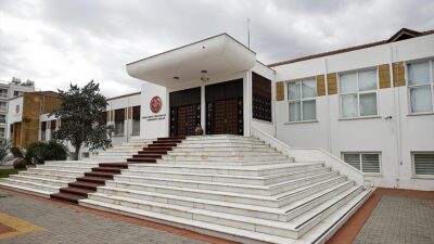 KKTC Başbakanı Ünal Üstel, "Gündemimizde erken seçim yok. Gündemimiz, ekonomik