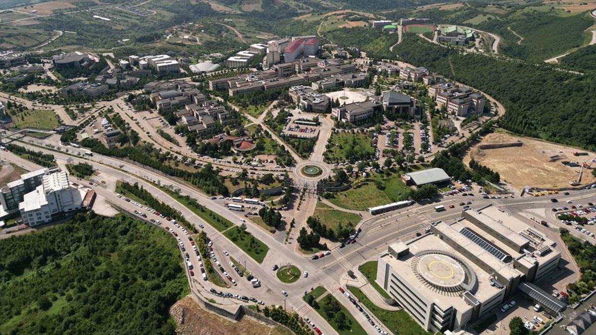 YÖK tarafından "aday araştırma üniversitesi" seçilen üniversite, statüsünü yükseltmek için