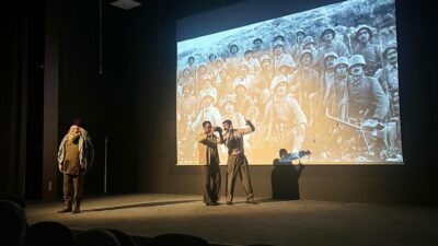 OyunBozan Atölye'nin hazırladığı "Aşk Derinlerde Onbaşı" adlı oyun, Güngören Gösteri