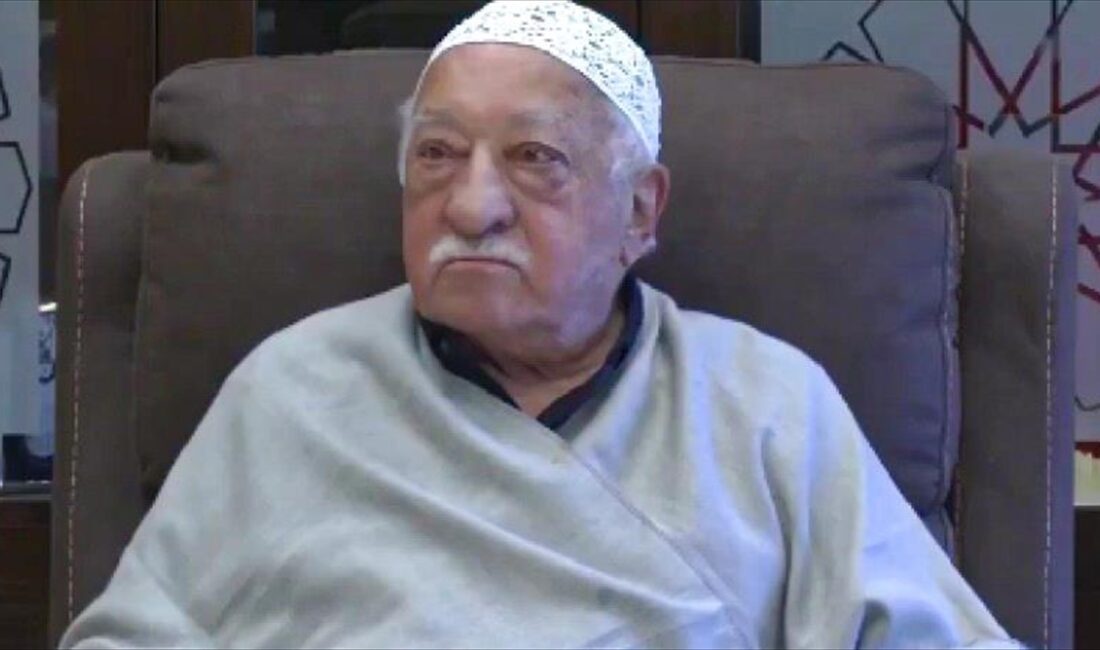 FETÖ'nün temellerini İzmir'de 1960'larda atan örgüt elebaşı Fetullah Gülen, 1999'da