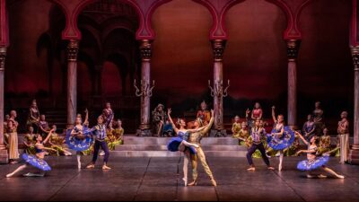 İstanbul Devlet Opera ve Balesi (İDOB) tarafından sahneye konulan "La