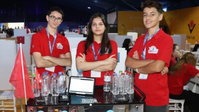 BİLSEM öğrencileri, pet şişelerde kalan suların israfını önlemek ve şişelerin