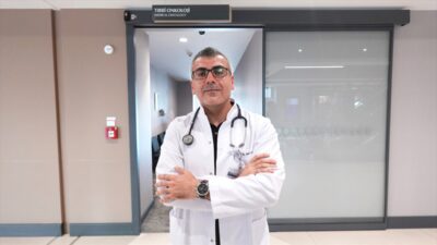Medipol Bahçelievler Hastanesi Tıbbi Onkoloji Uzmanı Doç. Dr. Nail Paksoy,