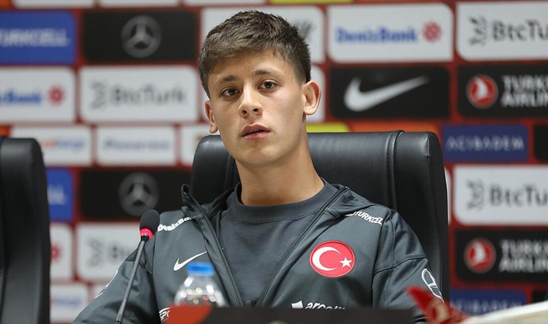 A Milli Futbol Takımı'nın oyuncularından Arda Güler, Real Madrid Teknik