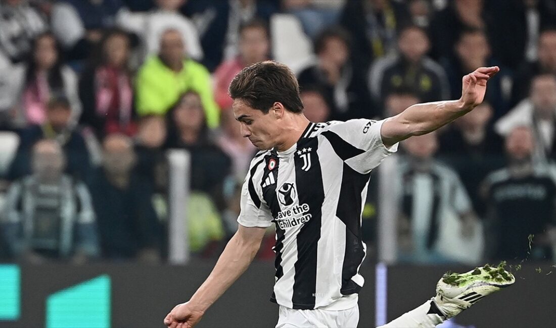 İtalya'nın Juventus takımında forma giyen milli futbolcu Kenan Yıldız, 2026