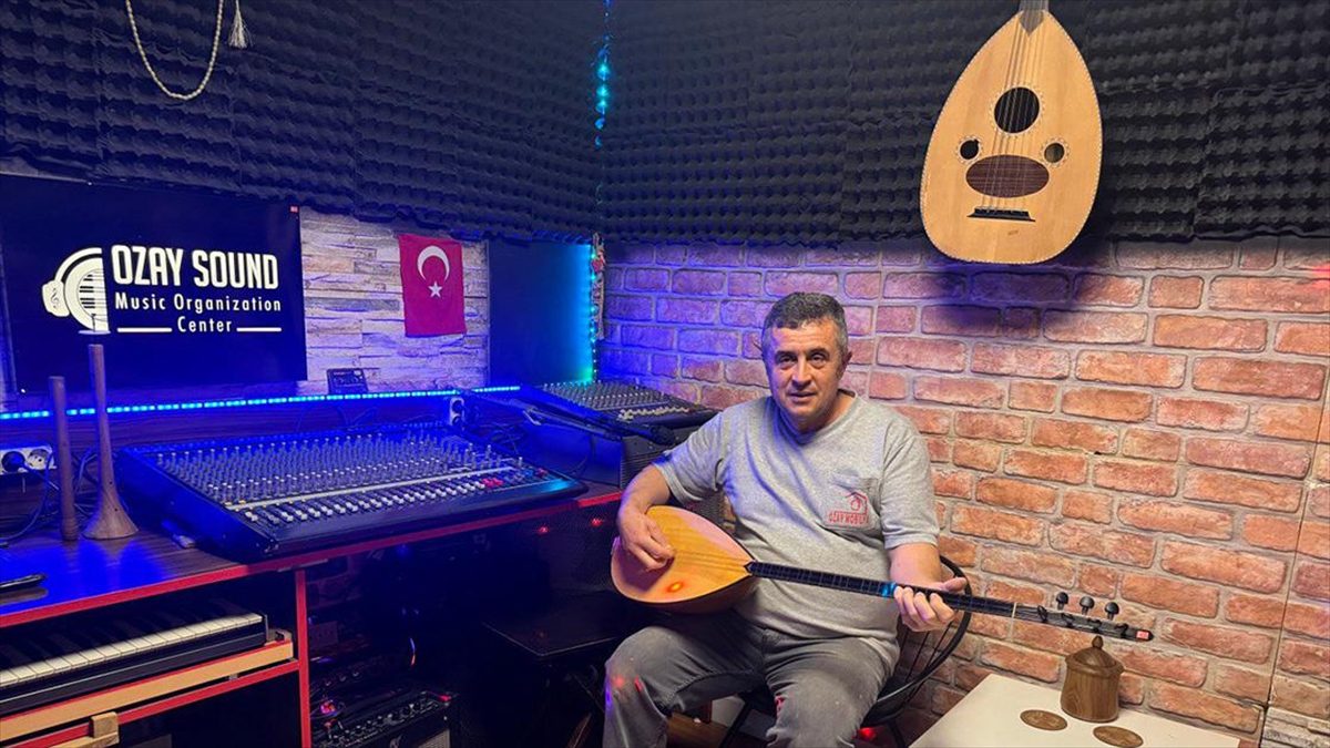 İSTANBUL (AA) – İlkokula giderken çırak olarak mobilyacılığa başlayan 51