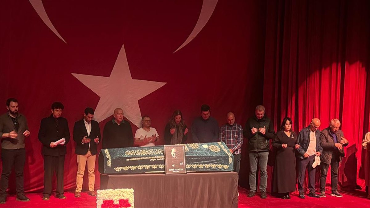 Tiyatro ve sinema oyuncusu Suphi Tekniker için Harbiye Muhsin Ertuğrul