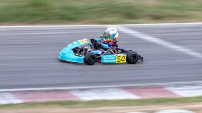 Motor sporlarında yetenekleri ve mücadelesiyle beğeni kazanan 5 yaşındaki Zayn