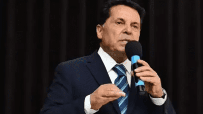 Esenyurt Belediye Başkanı Ahmet Özer, "terör örgütü üyeliği" soruşturması kapsamında