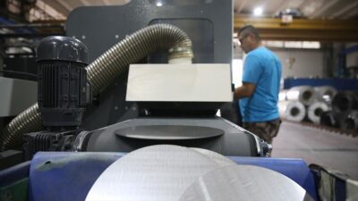 Sanayi üretim endeksi, ağustosta aylık bazda yüzde 1,6, yıllık bazda