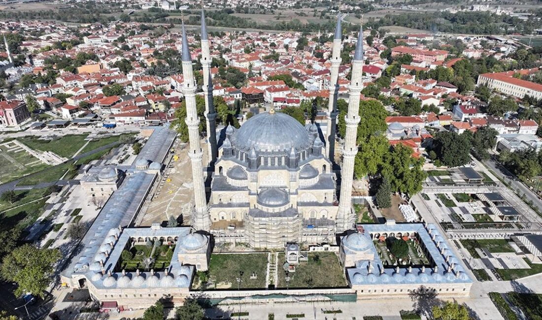 Mimar Sinan'ın ustalık eseri Selimiye Camisi'nde 3 yıldır süren restorasyon