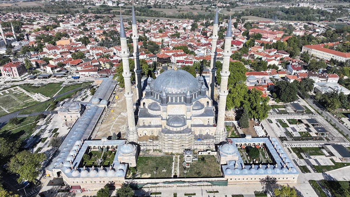 Mimar Sinan'ın ustalık eseri Selimiye Camisi'nde 3 yıldır süren restorasyon