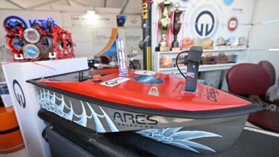 KTÜ Creatiny İnsansız Su Üstü Aracı Takımı tarafından geliştirilen "Bükrek",