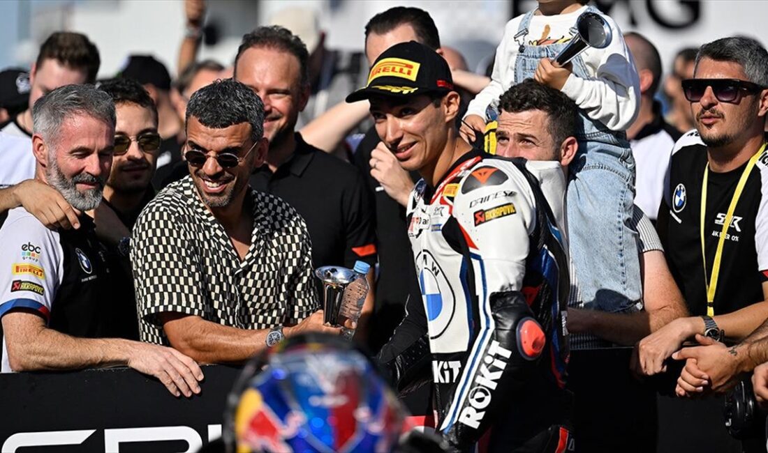 Milli motosikletçi Toprak Razgatlıoğlu, İspanya'da 2024 Dünya Superbike Şampiyonası'nın (WSBK)