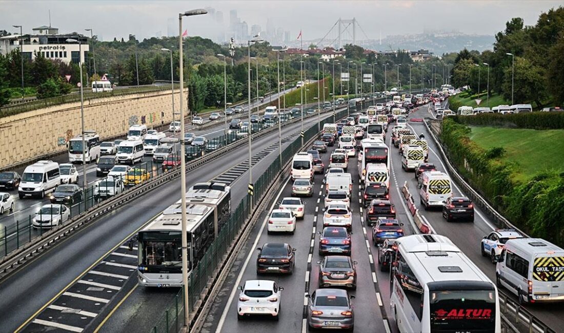 Kara yollarında trafik güvenliği çalışmalarına devam edilirken, konforlu bir seyahat