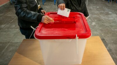 Tunus'ta 3 adayın yarıştığı cumhurbaşkanlığı seçimi için oy verme işlemi