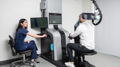 Kocaeli Üniversitesinde (KOÜ) saç ekiminde hatalı uygulamaların önüne geçmeyi sağlayan