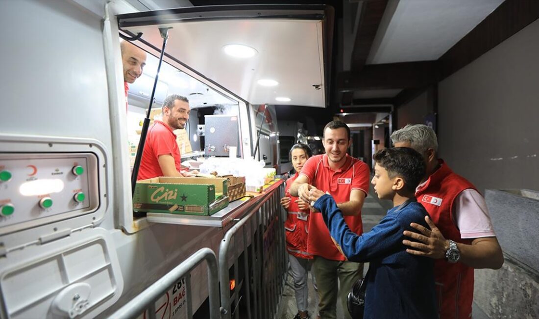 ANKARA (AA) – Türk Kızılay, Lübnan’dan tahliye edilen Türk vatandaşlarına