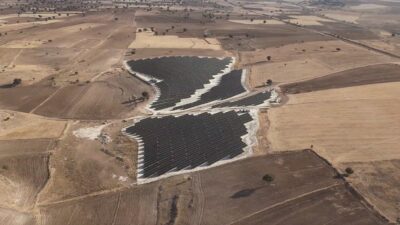 Toplam 93 bin 400 metrekarelik alanda 6,4 megavatlık kurulu gücüne