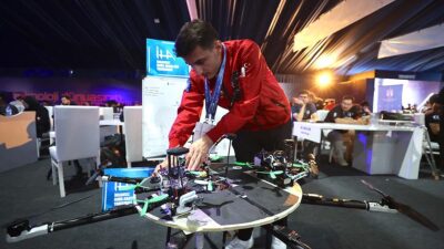 Konya Teknik Üniversitesi (KTÜN) öğrencilerinin ürettiği tam otonom çoklu İHA