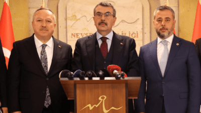 Milli Eğitim Bakanı Yusuf Tekin, Türkiye'deki 65 binin üzerindeki okulun