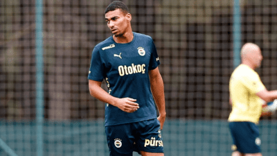 Trendyol Süper Lig'de Sivasspor'la karşılaşacak Fenerbahçe'de takımla çalışan Alexander Djiku'nun